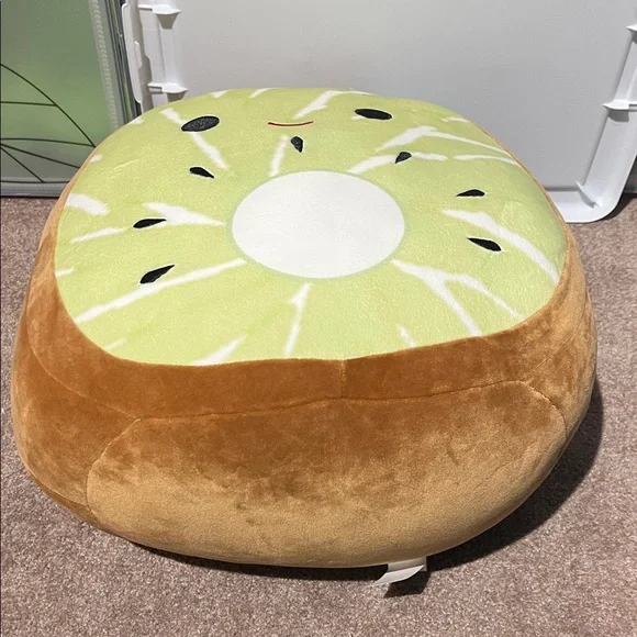 Cute squishmallow Kiwi Plush - Picture 5 of 5